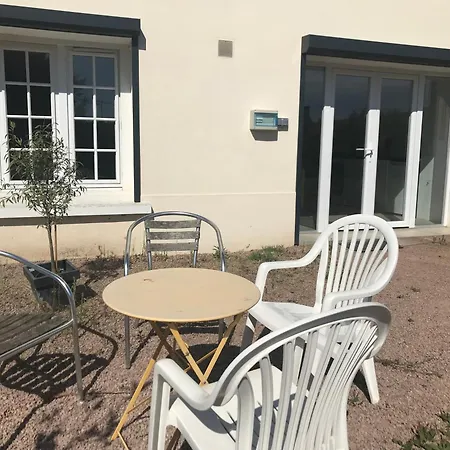 Apartamento Le Petit Fleurs - 5 Min De Vichy - Jardin Cloture - Garage